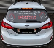 Seniorenunterstützung Kopf Hand Herz